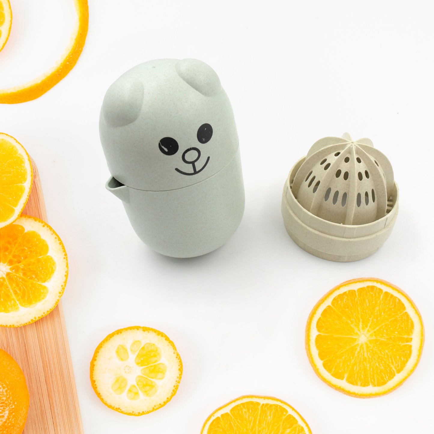 Squeezer Simple Manual Citrus Juicer Small Portable Lime Juicer Cup Food Grade Plastic Juicer High Quality Instant Juicer For Home Travel Use