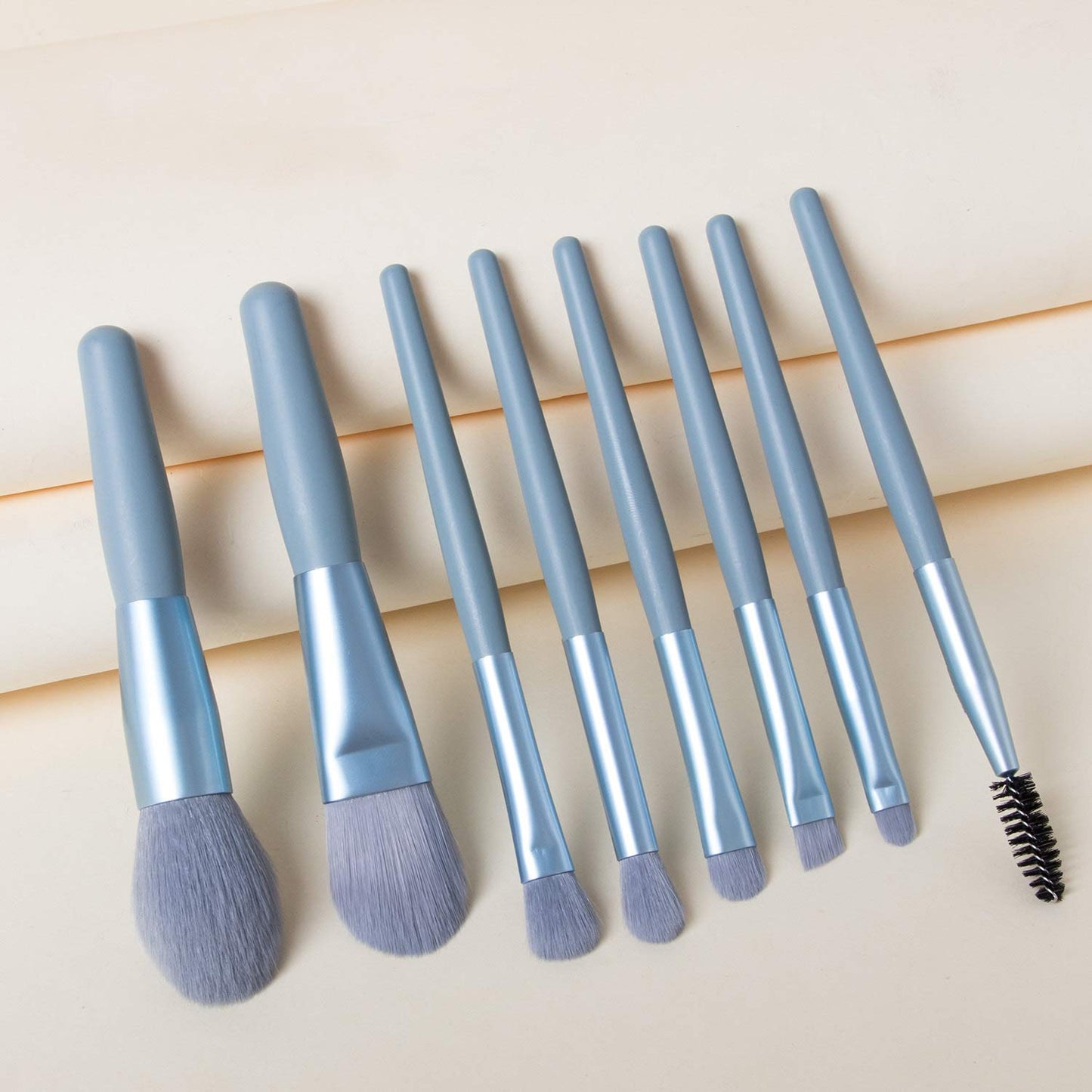 8 Pcs Mini Makeup Brush Set With Case Portable Foundation Brush Kit Travel Premium Synthetic Bristles Cosmetic Brush Set For Powder Blending Blush Eyeshadow Lipstick (Mix Color 8 Pcs Set)