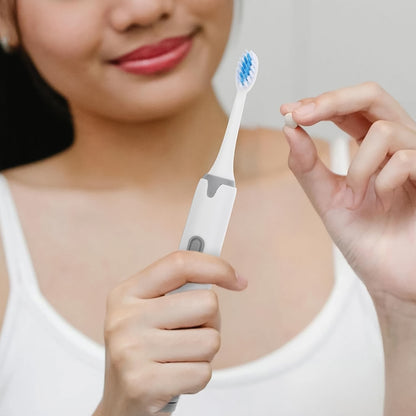 Battery-operated Electric Toothbrush With Replaceable Head (1 Pc)